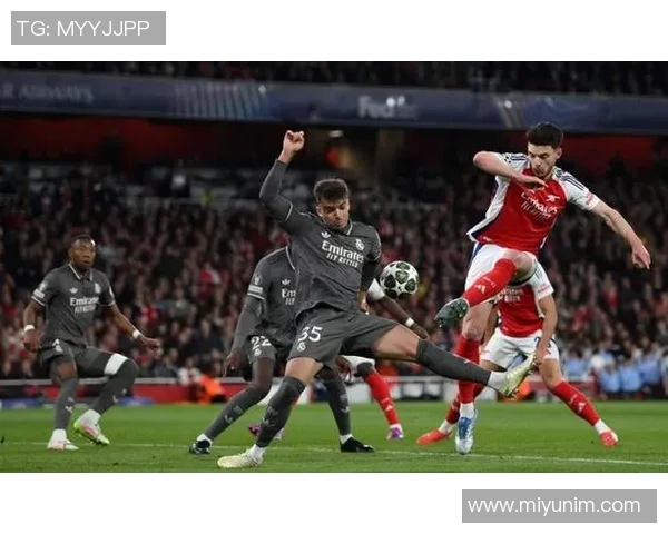 欧冠对决曼联与皇马上半场精彩回顾与战术分析 欧冠对决曼联与皇马上半场精彩回顾与战术分析